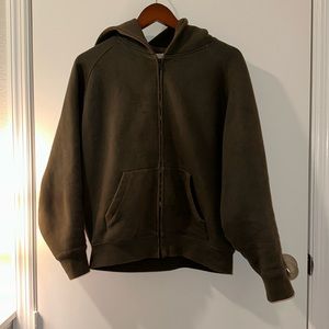Gently used boys essential zip up hoodie